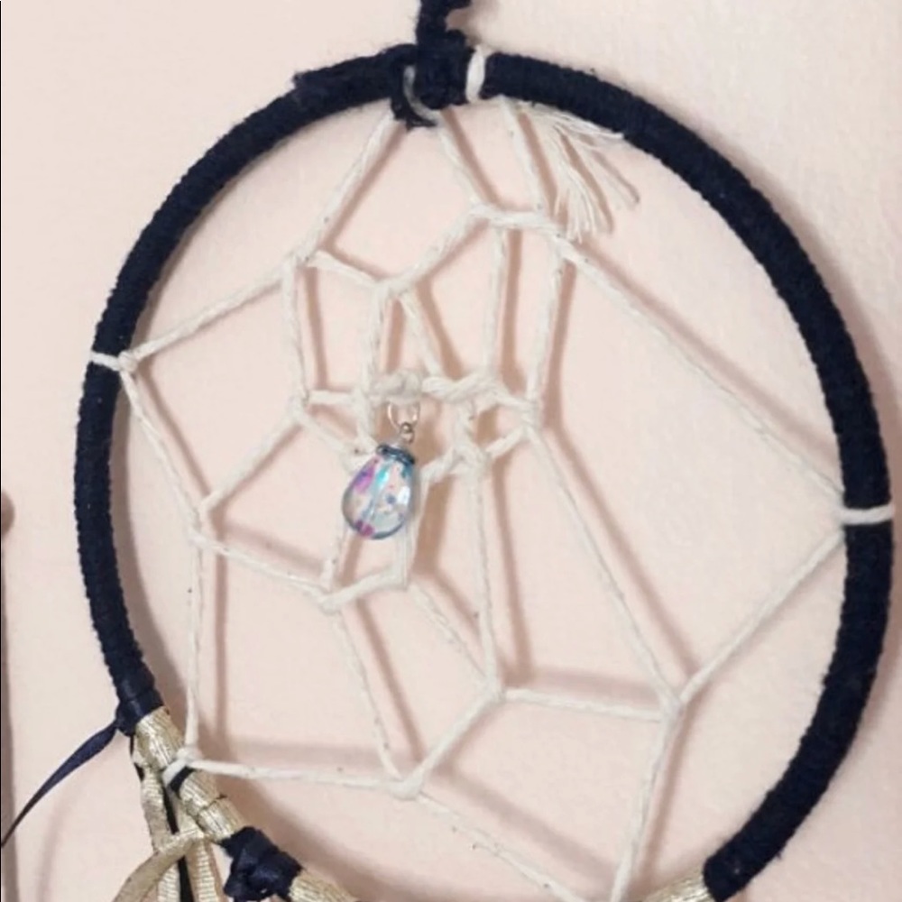 Mini Star Shaped Dreamcatcher - Picture 3 of 3